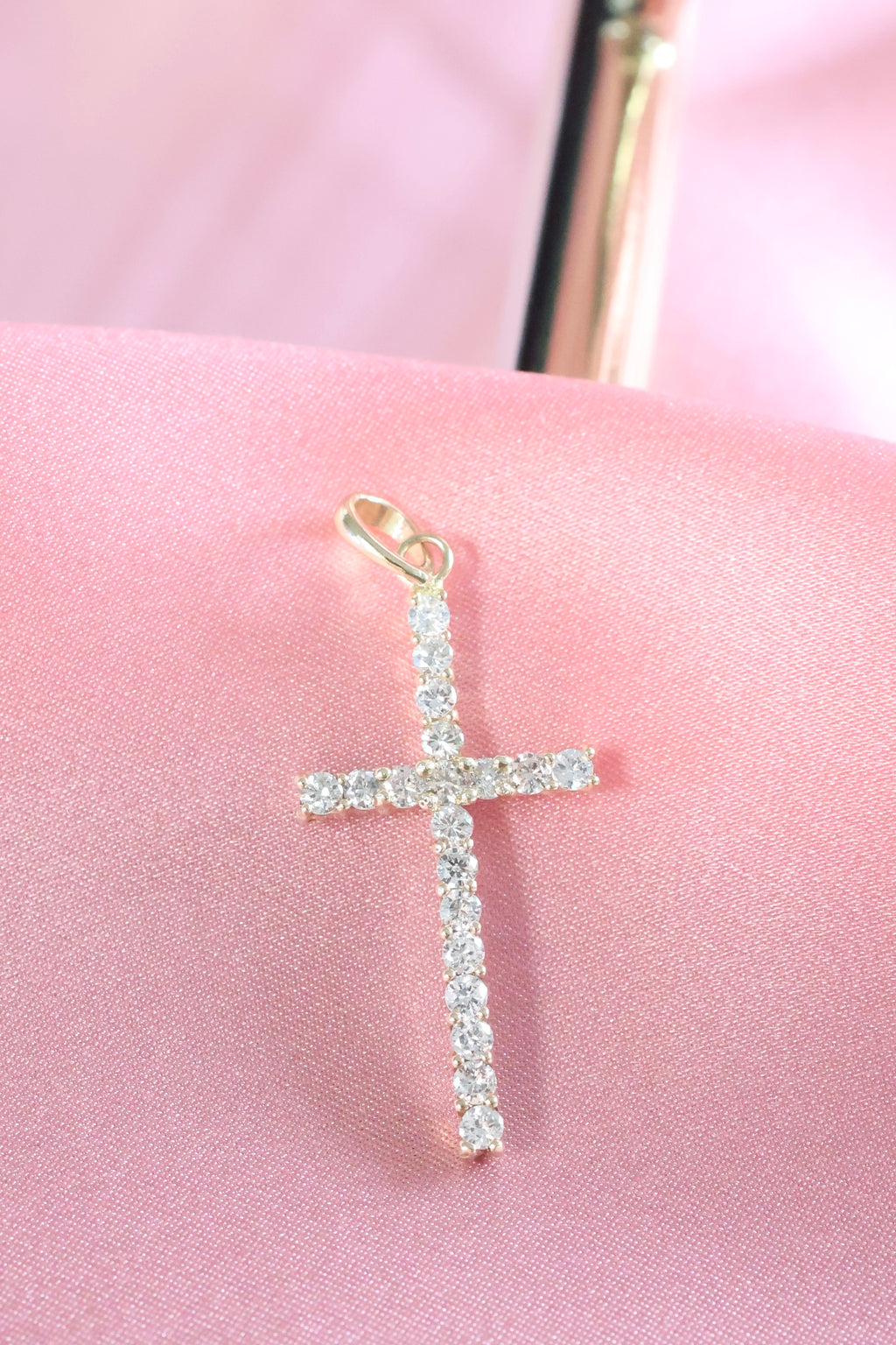 Natural Diamond Cross Pendant | 14K Gold
