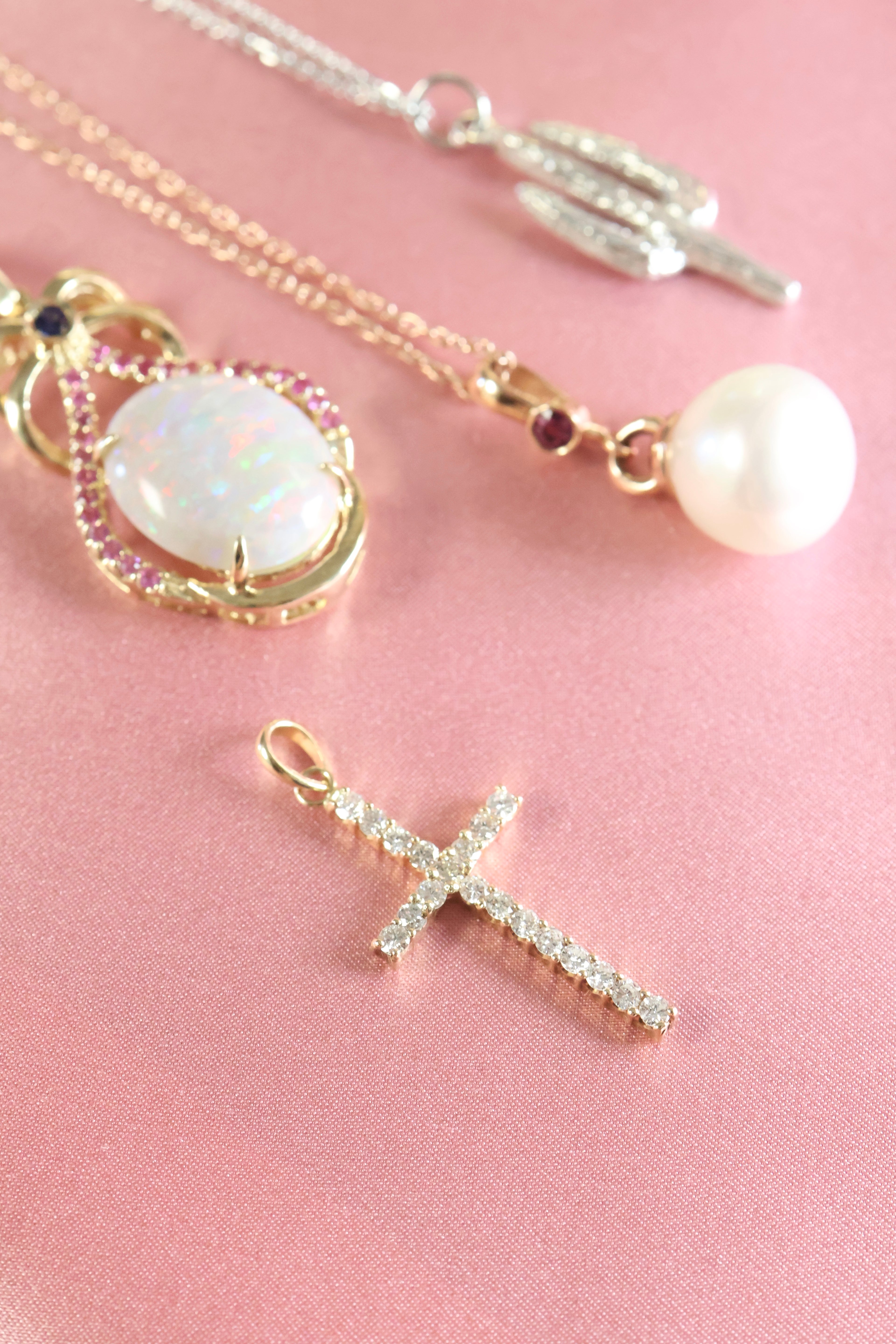 Natural Diamond Cross Pendant | 14K Gold