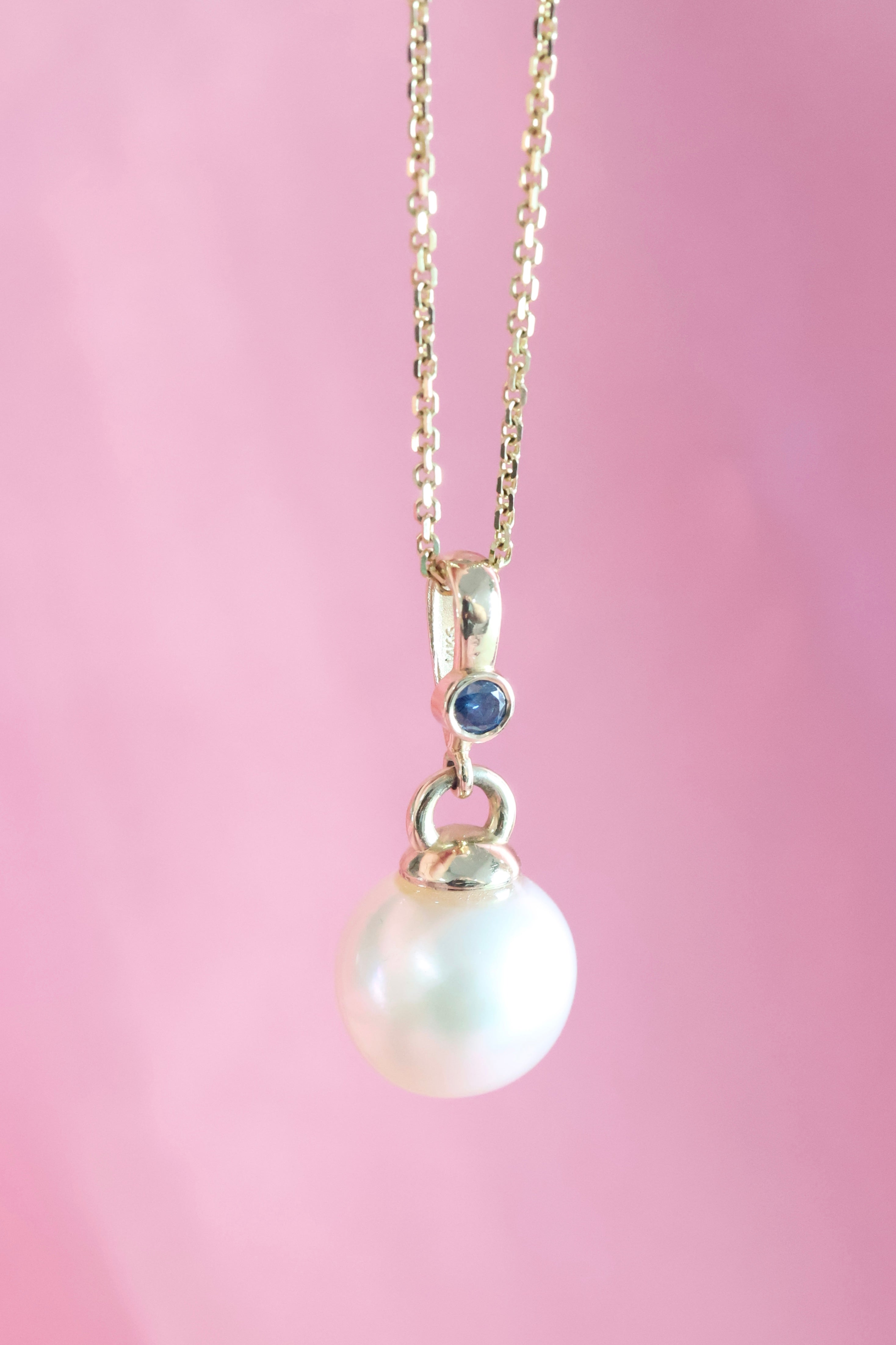 Natural Pearl Drop Pendant Necklace | 14K Yellow Gold